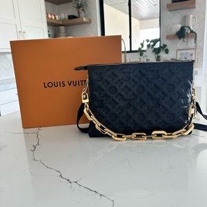 Brand new coussin MM LV bag. I got the smaller one. I’ve only used this twice.